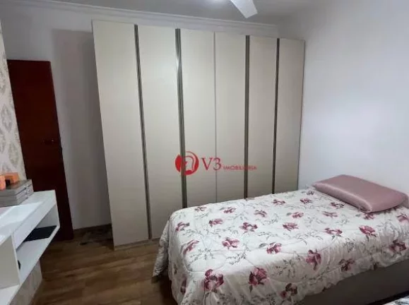 Imagem Sobrado a venda no Jardim Iva 3 Dormitórios sendo 1 Suíte, 2 Vagas, 222 m