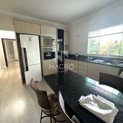 Imagem Casa Sobrado | Barra do Rio Cerro | 6 quartos (2 suítes) | 248m²