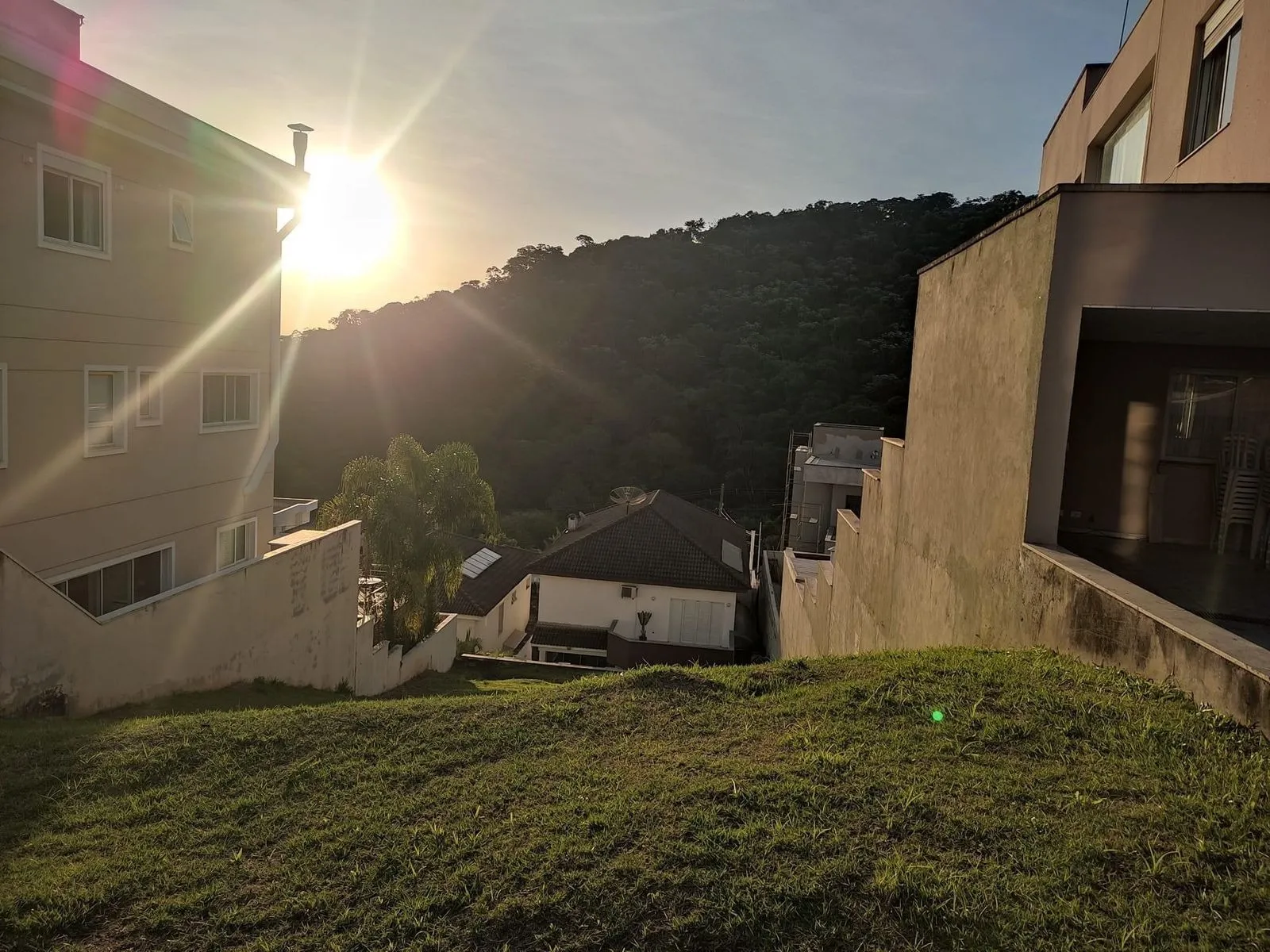 Foto do imóvel Terreno de 360m² no Condomínio Residencial Valville !! em ALPHAVILLE, SANTANA DE PARNAÍBA - SP