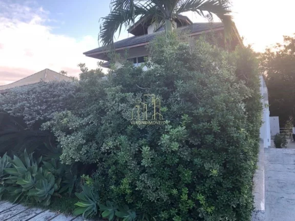 Imagem Casa Alto Padrão com 4 Suítes e Espaço Gourmet à Venda em Alphaville Salvador I | 508m² | Lote de 806m²