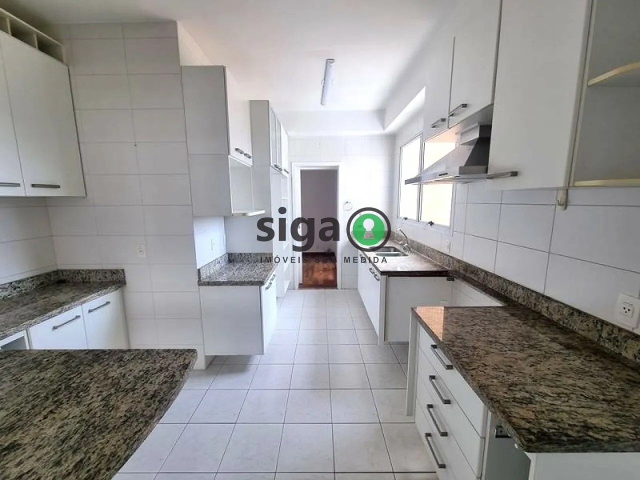 Imagem Apartamento no Brooklin | 205 m² - 3 Suítes - Andar Alto - Hall Privativo