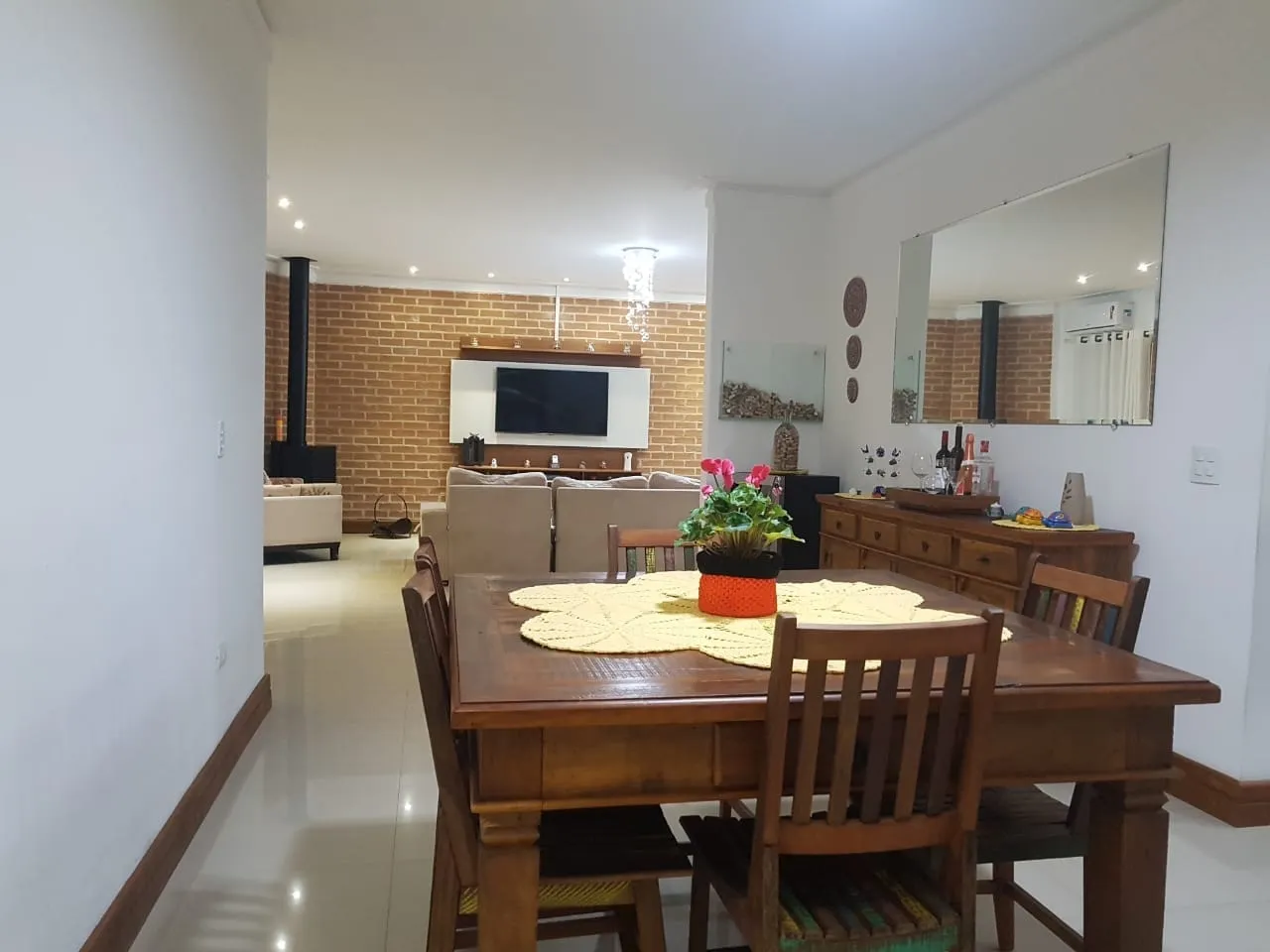 Imagem Casa à venda 3 Quartos, 2 Suites, 4 Vagas, 650M², Nossa Senhora do Perpétuo Socorro, Pindamonhangaba - SP | Tadeu