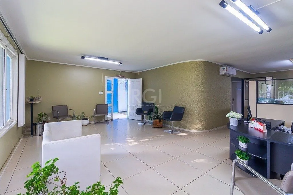 Imagem Casa com 9 dormitórios no bairro São Geraldo, pode ser comercial
