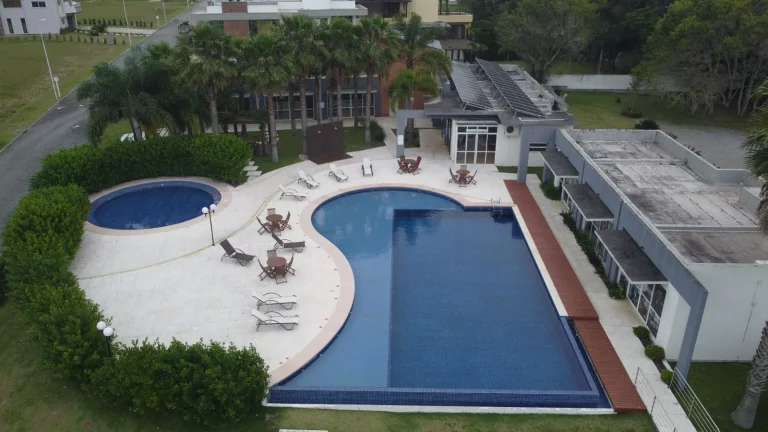 Imagem Terreno no Condomínio Lagoa Azul: luxo, lazer e natureza na Praia do Rosa!