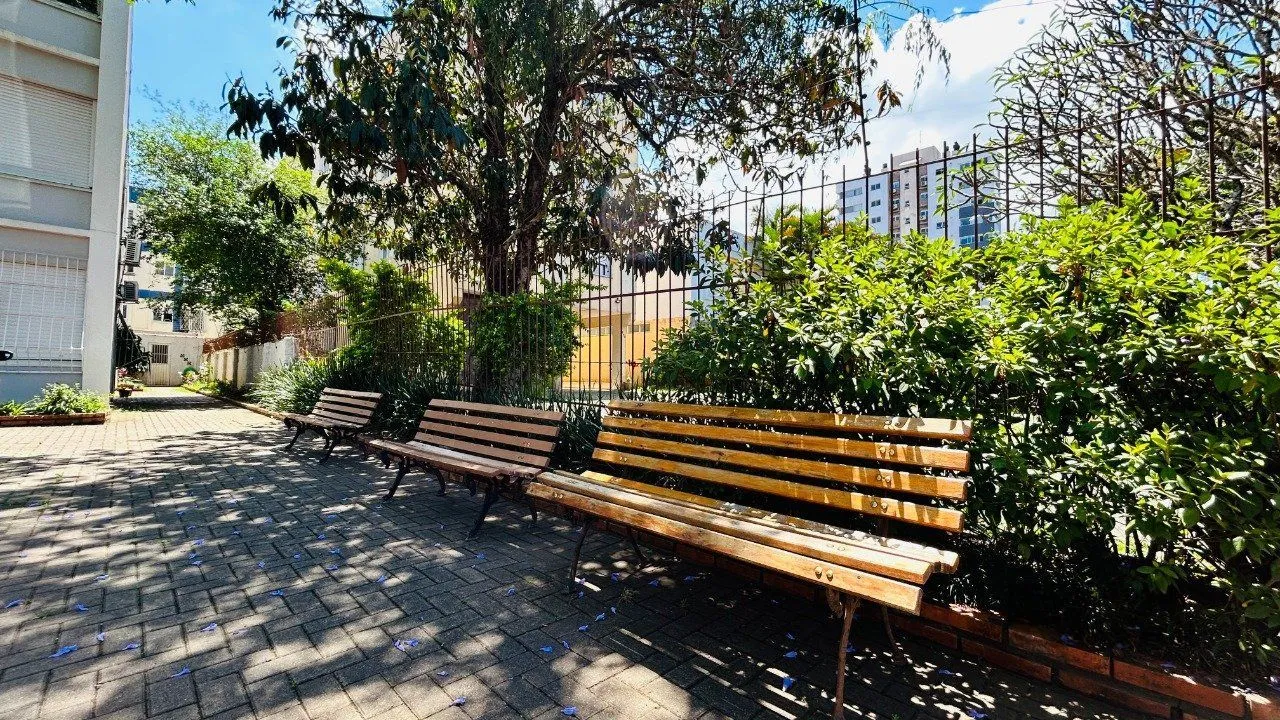 Imagem APARTAMENTO GARDEN 3 DORMITÓRIOS COM VAGA DE GARAGEM NO MENINO DEUS