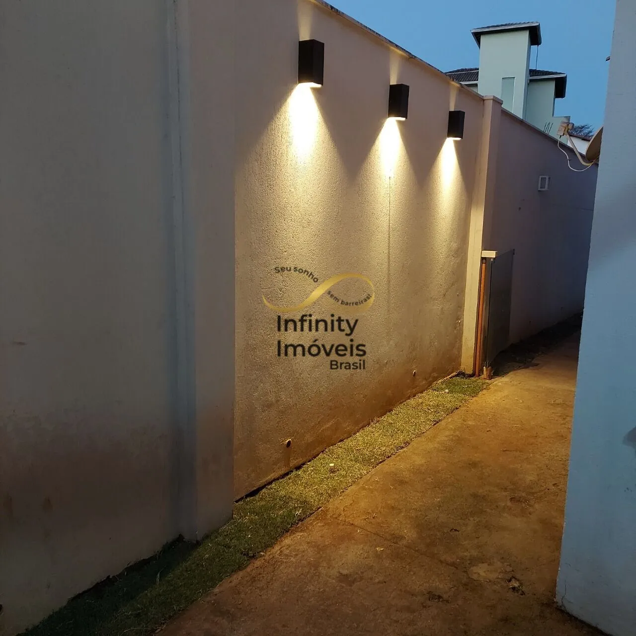 Imagem Casa à venda no bairro Trevo - Belo Horizonte/MG