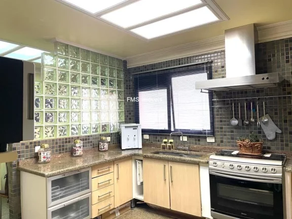 Imagem Imperdível: Apartamento de luxo com 4 suítes e 4 vagas na Zona Sul de SP!