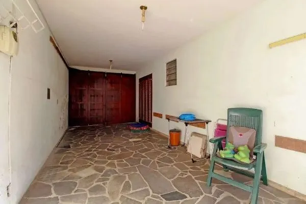 Imagem Casa 3 dormitórios ampla, perto da PUC