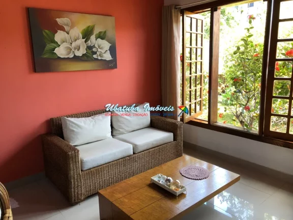 Imagem Linda Casa com Ótima Localização.