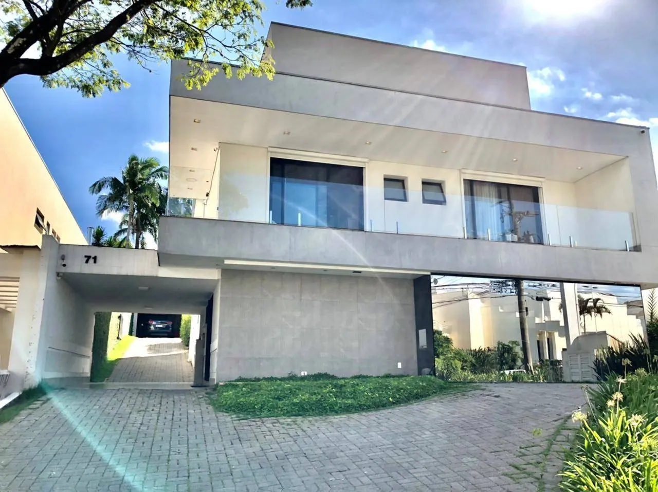 Foto do imóvel Sobrado disponível para venda em Alphaville Residencial 1 em ALPHAVILLE RESIDENCIAL UM, BARUERI - SP