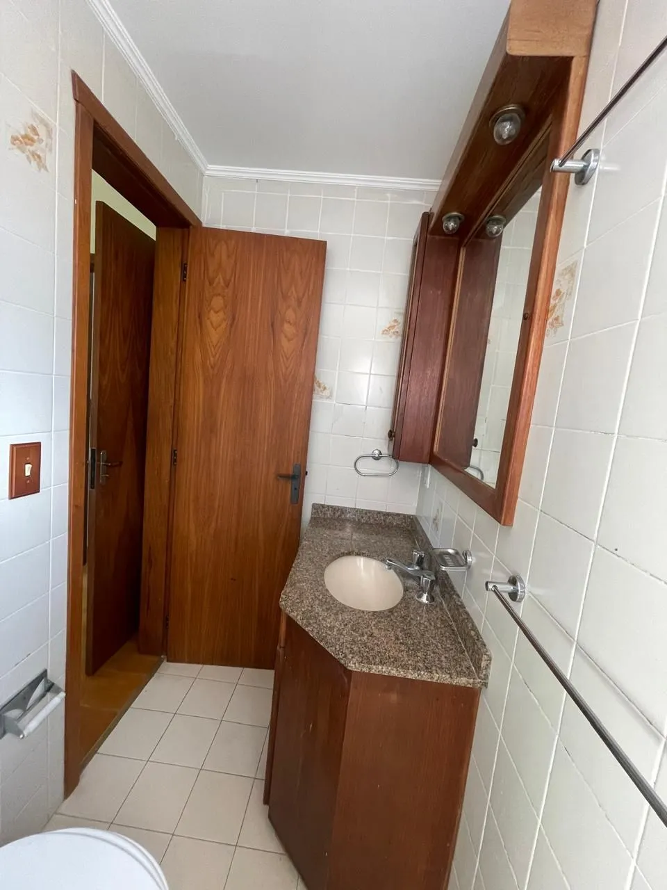 Imagem Apartamento com 02 dormitórios, 01 suíte, 74,53m2 privativos e 02 vagas de garagem cobertas!