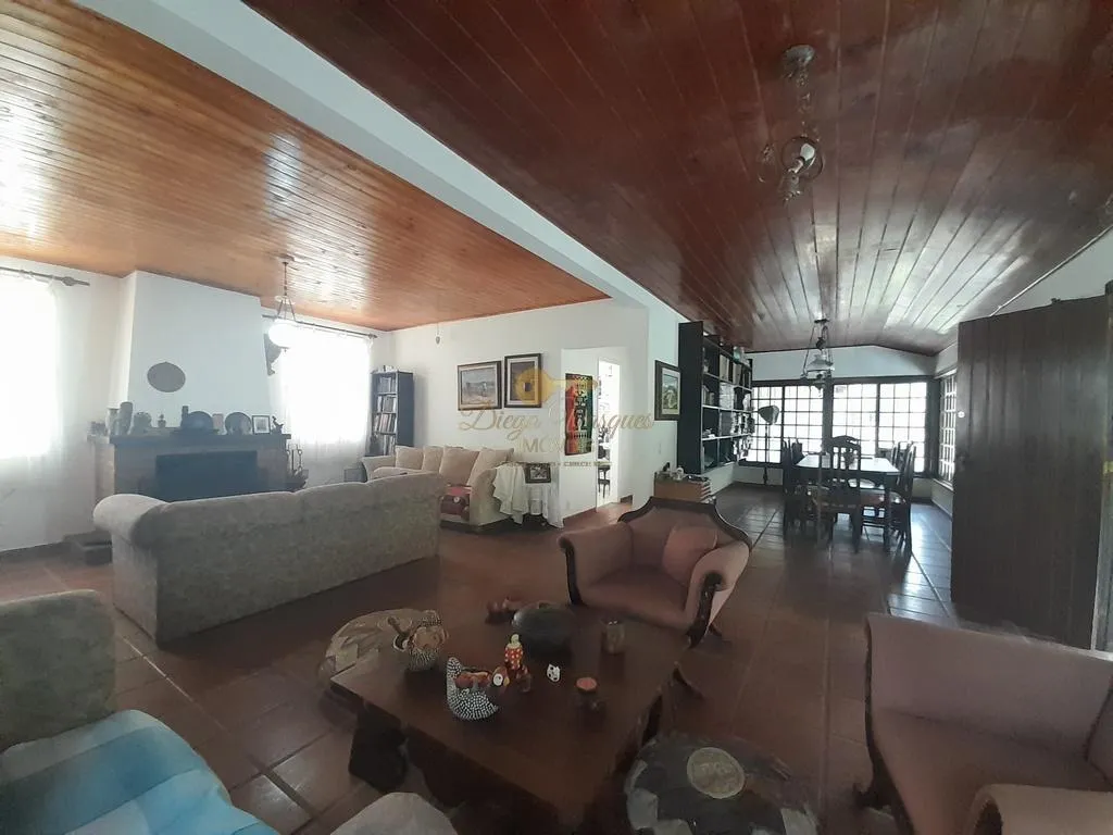 Imagem Casa para Venda em Teresópolis / RJ no bairro Albuquerque