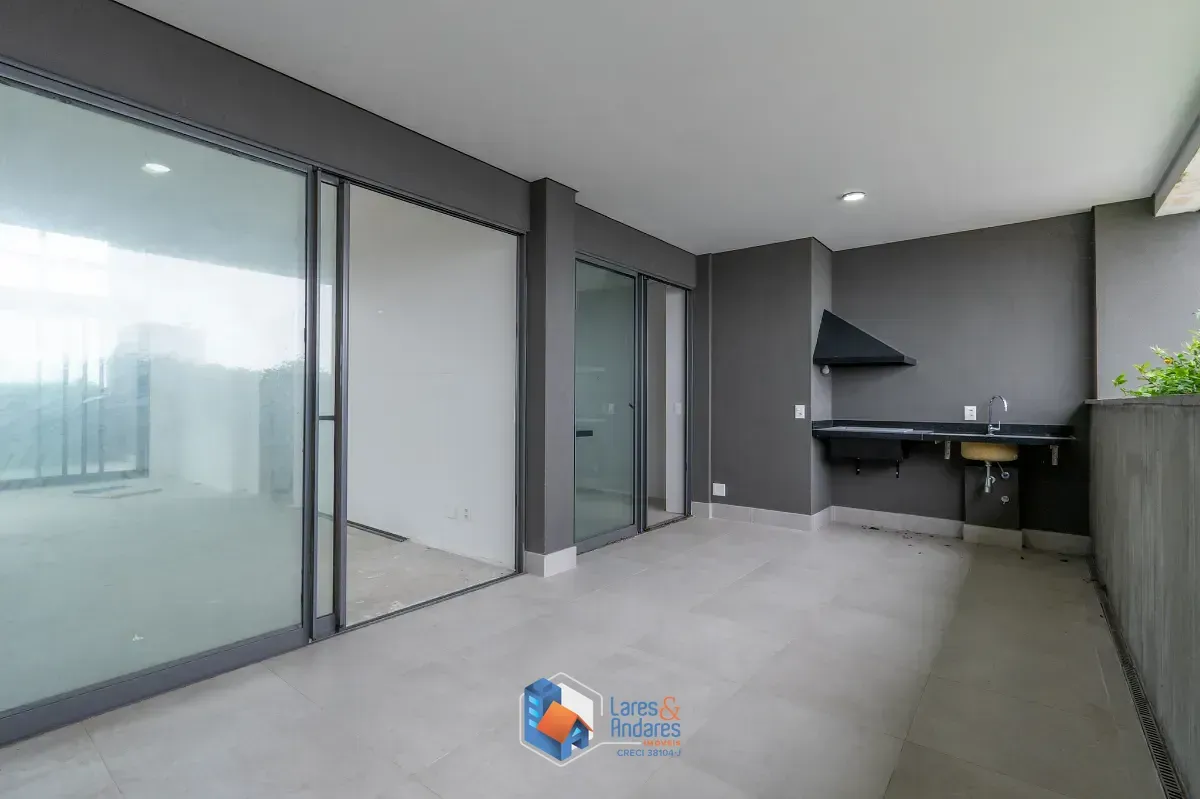 Imagem Duplex para venda em Panamby com 4 quartos, sendo 4 suítes, 422m²