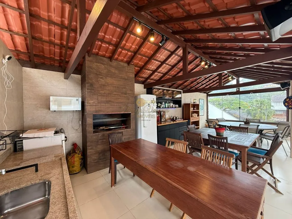 Imagem Casa para Venda em Teresópolis / RJ no bairro Tijuca