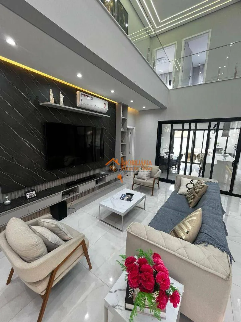 Imagem Sobrado com 4 dormitórios à venda, 210 m² por R$ 3.500.000,00 - Parque Renato Maia - Guarulhos/SP