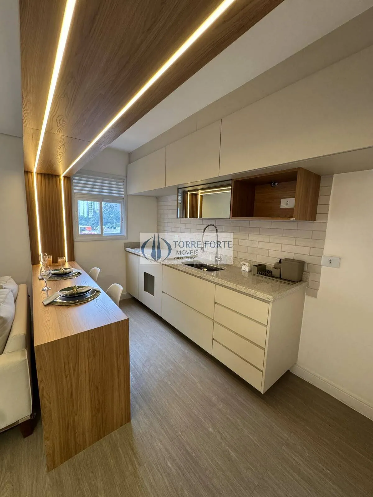 Imagem Lindo Studio com 35m² com vaga de garagem no Jardim Analia Franco.