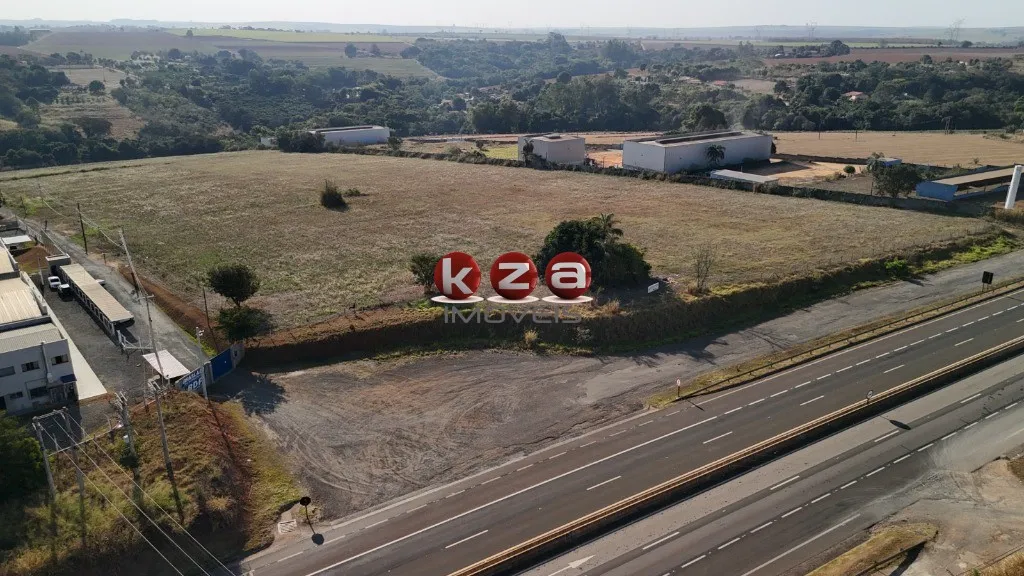 Imagem Terreno Industrial à Venda em Limeira-SP: 40.000 m² no Jardim Nova Limeira - Oportunidade Imperdível!