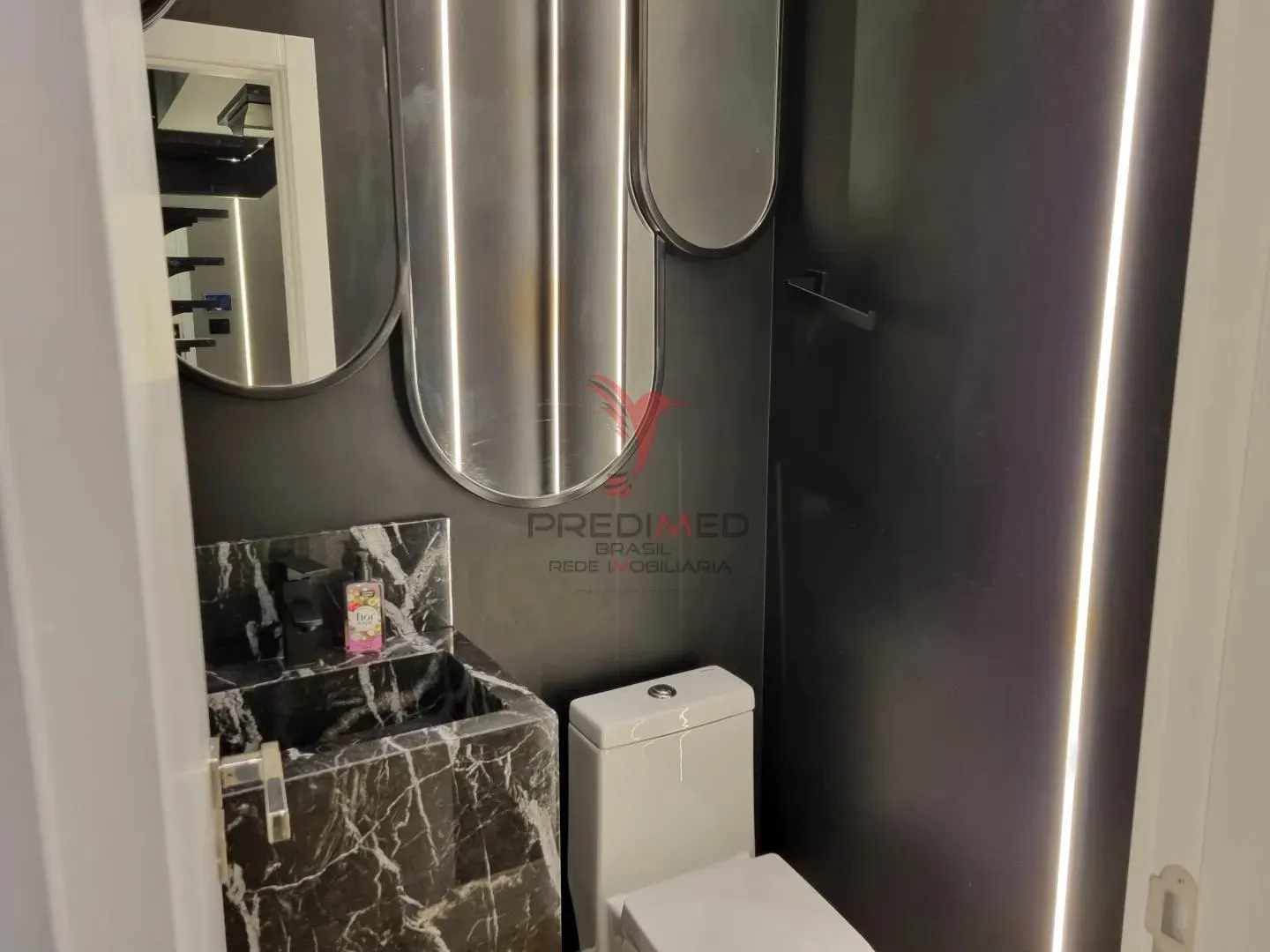 Imagem Exclusividade e Alto Padrão: Cobertura Duplex Atmos Beach em Cabeçudas