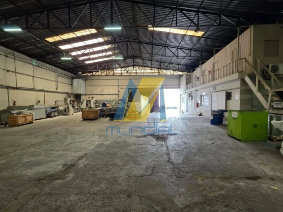 Imagem Galpão 1.200 m² com acesso para carretas e fácil ligação à Av. dos Estados