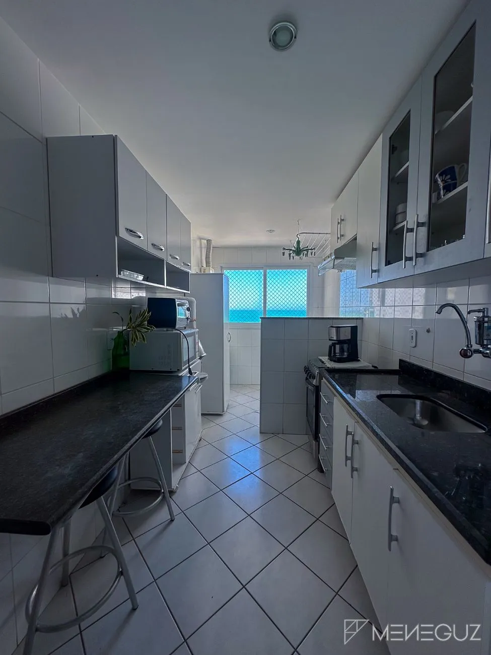 Imagem Apartamento 3 Quartos Mobiliado com Vista Mar na Praia do Morro - Ed. Alibaba