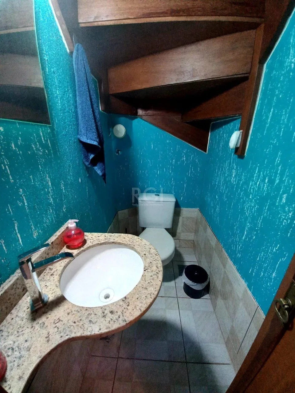 Imagem Casa no bairro Aberta dos Morros - 2 dormitórios