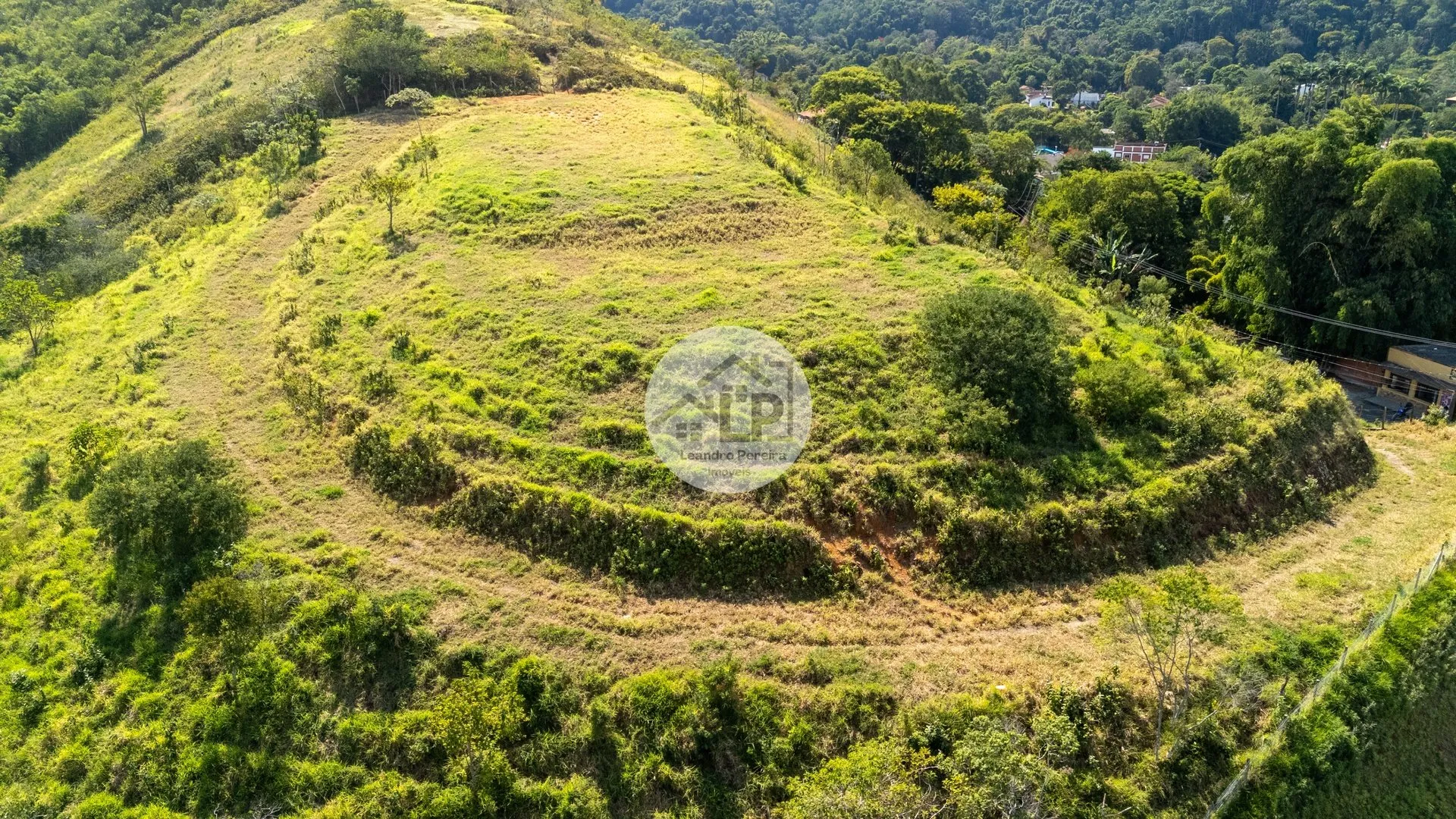 Imagem Lote/Terreno de 11000m² no bairro Penedo, em Itatiaia