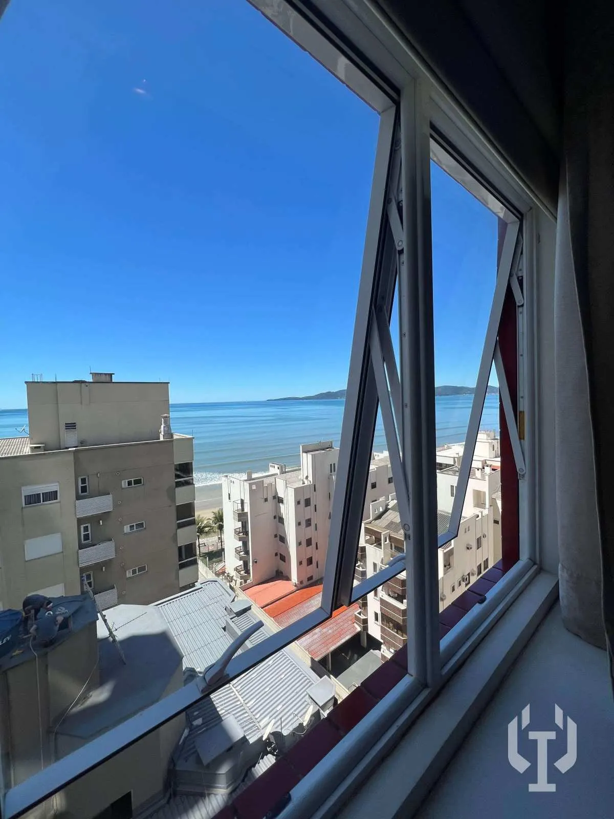 Imagem Apartamento à venda, no Blue Safira, em Itapema, Meia Praia, com 3 quartos, 130m2