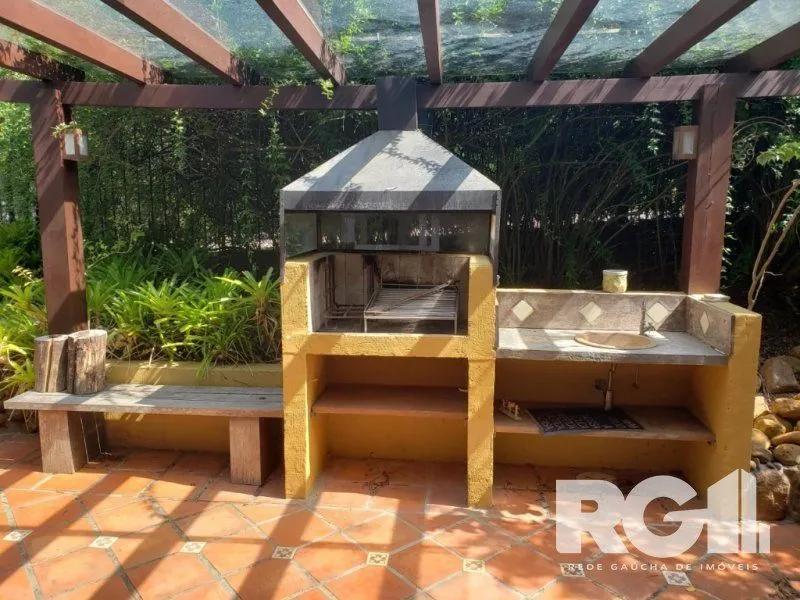 Imagem VENDA - ÓTIMA CASA EM CONDOMÍNIO NA ZONA SUL