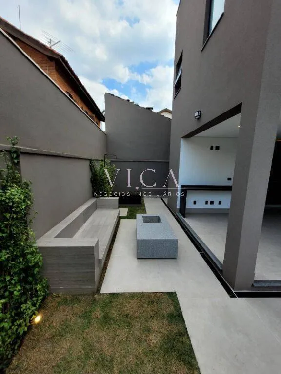Imagem Alphaville 3 | Casa 345m² 4 suítes, piscina e gourmet | Venda