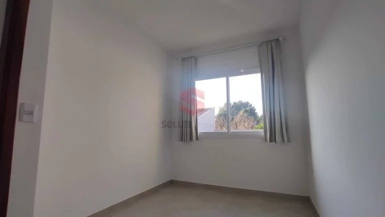 Imagem Casa com 02 quartos e amplo espaço de terreno à venda no Jd Iruama em Campo Largo/PR