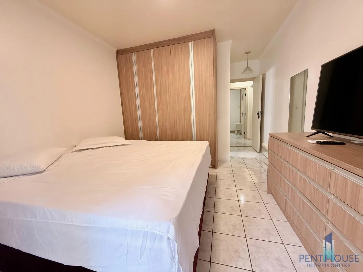 Imagem Apartamento Zona Central para Venda em Balneário Camboriú, CENTRO, 2 dormitórios, 1 suíte, 2 banheiros, 1 vaga
