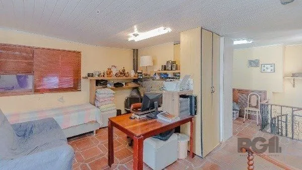 Imagem Vende-se excelente cobertura 2 quartos com suíte, 3 vagas de garagem com 156m² no Petrópolis