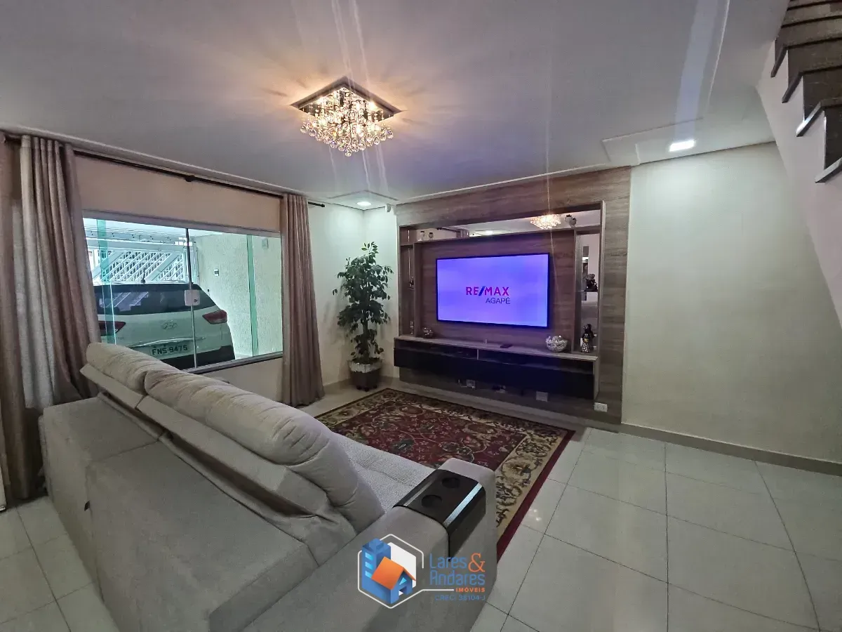 Imagem Sobrado para venda em Vila Ivone com 3 quartos, sendo 1 suíte, 178m²