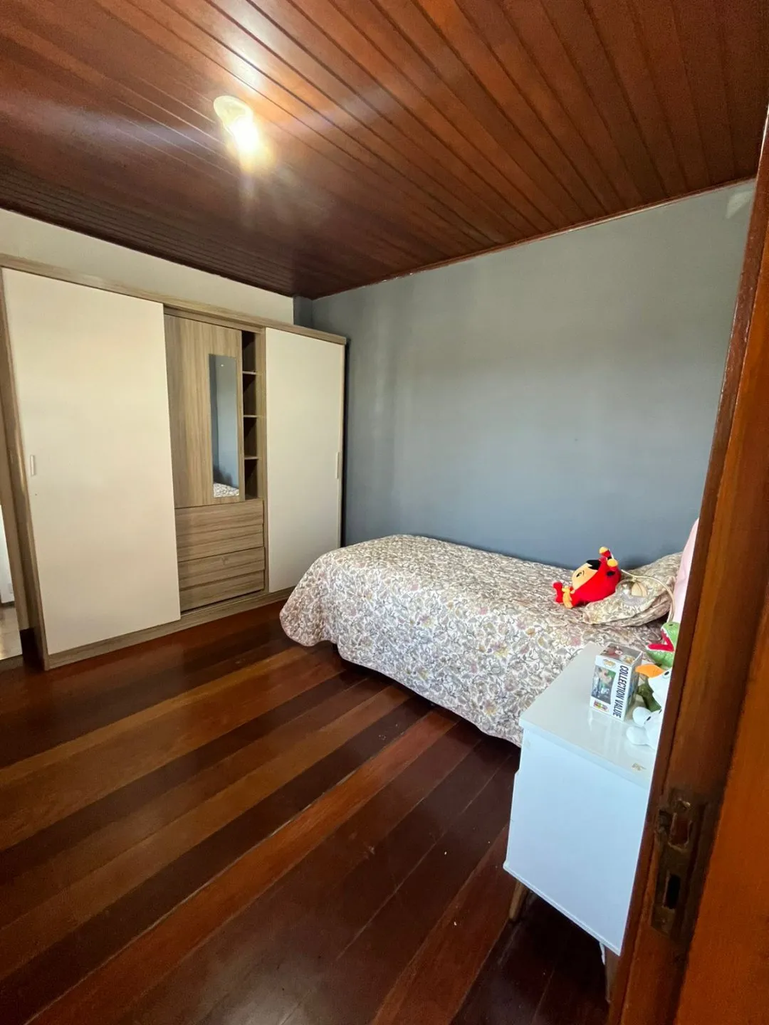 Imagem Venda de casa mobiliada com churrasqueira e lareira - no bairro Jardim Betania Cachoeirinha