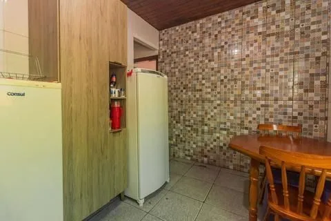 Imagem Casa 2 dorms à venda Avenida Outeiro, Coronel Aparício Borges - Porto Alegre