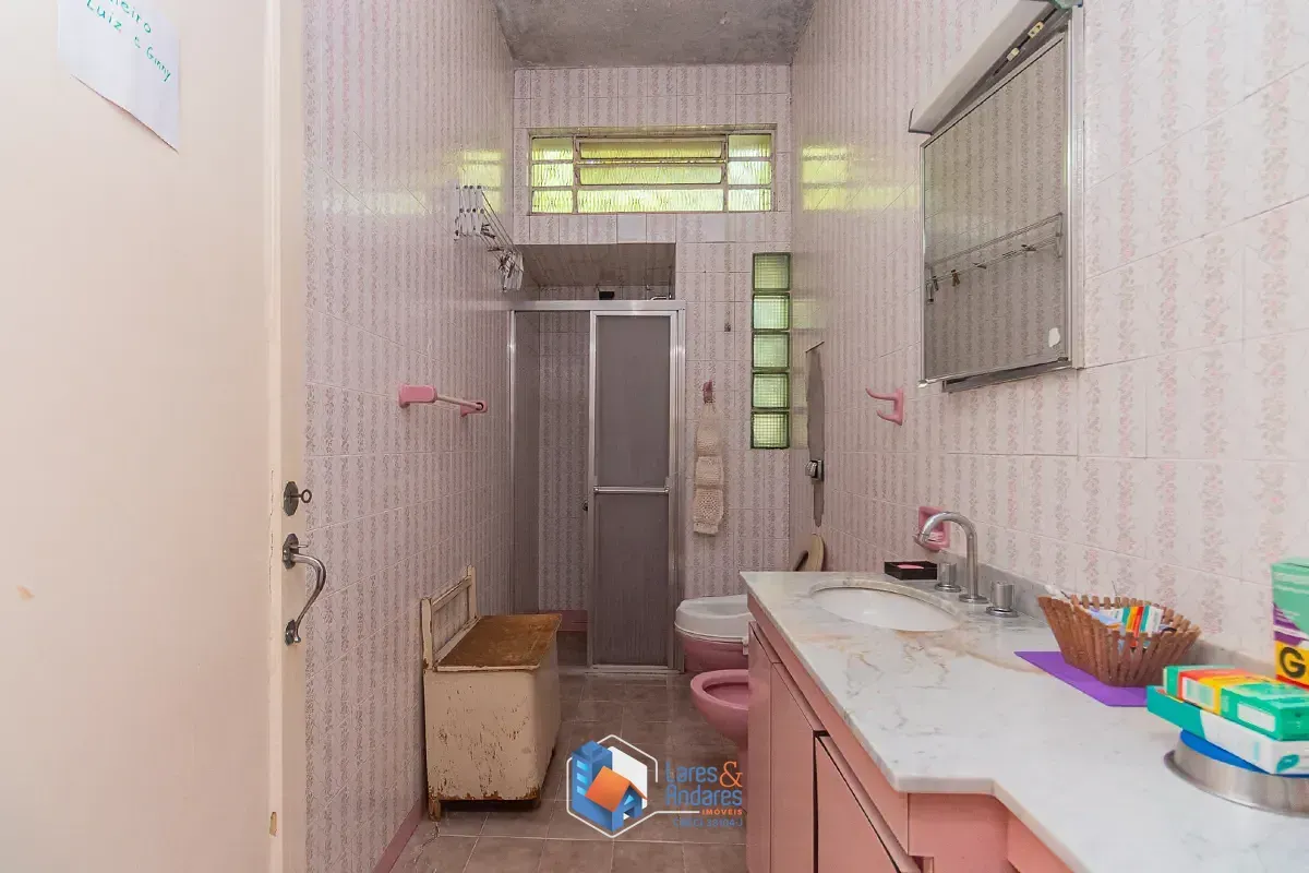 Imagem Casa para venda em Santo Amaro com 4 quartos, sendo 1 suíte, 969m²