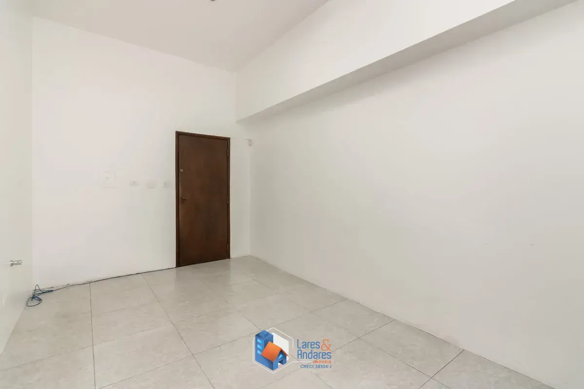 Imagem Casa comercial para venda em Paraíso, 181m²