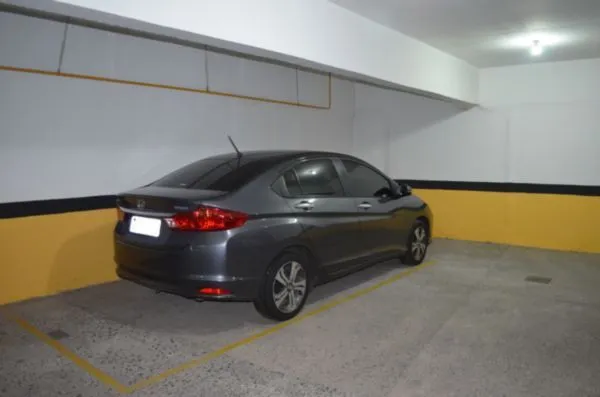 Imagem Apartamento para Venda - 71.75m², 2 dormitórios, 1 vaga - Petrópolis