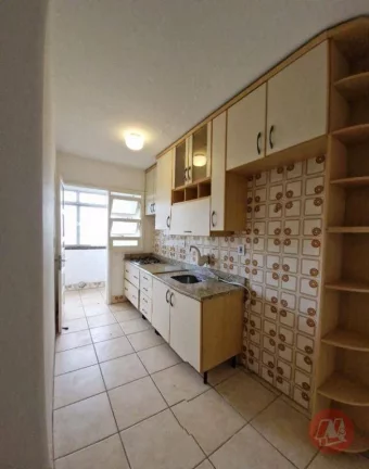 Imagem Apartamento com 3 dormitórios, sacada e 1 vaga. venda, 100 m² por R$ 480.000 - Vila Assunção - Porto Alegre/RS