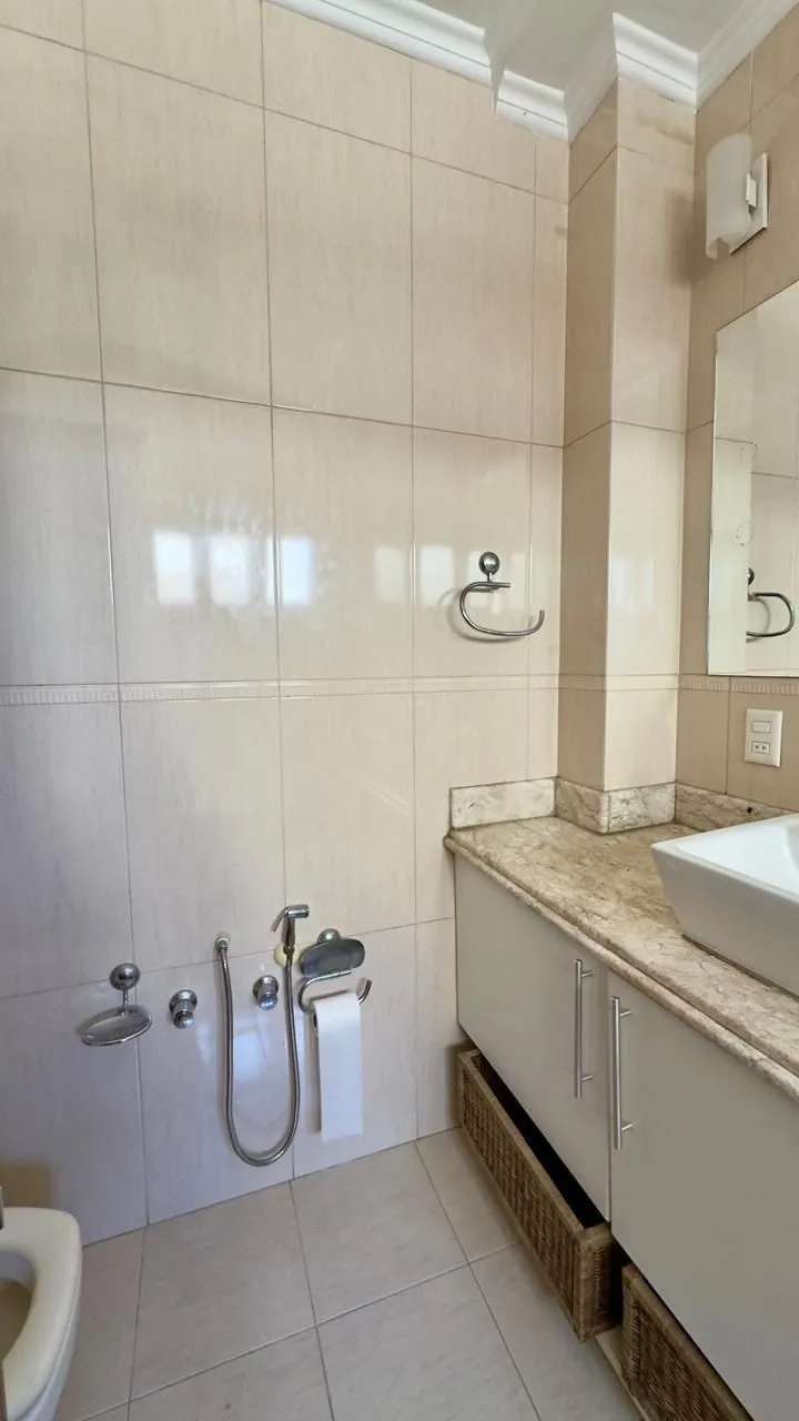 Imagem MÁFFER IMÓVEIS ALUGA Magnífico apartamento de 4 dormitórios - Auxiliadora | Porto Alegre Rua General Couto de Magalhães 2 vagas de garagem Vista espetacular para o Guaíba