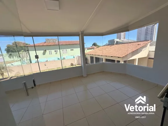 Imagem Casa de Luxo para Locação em Barreiras-BA, Bairro Aratu: 3 Quartos, sendo 3 Suítes, closet, 3 Salas, 6 Banheiros, 2 Vagas, 479,99 m².