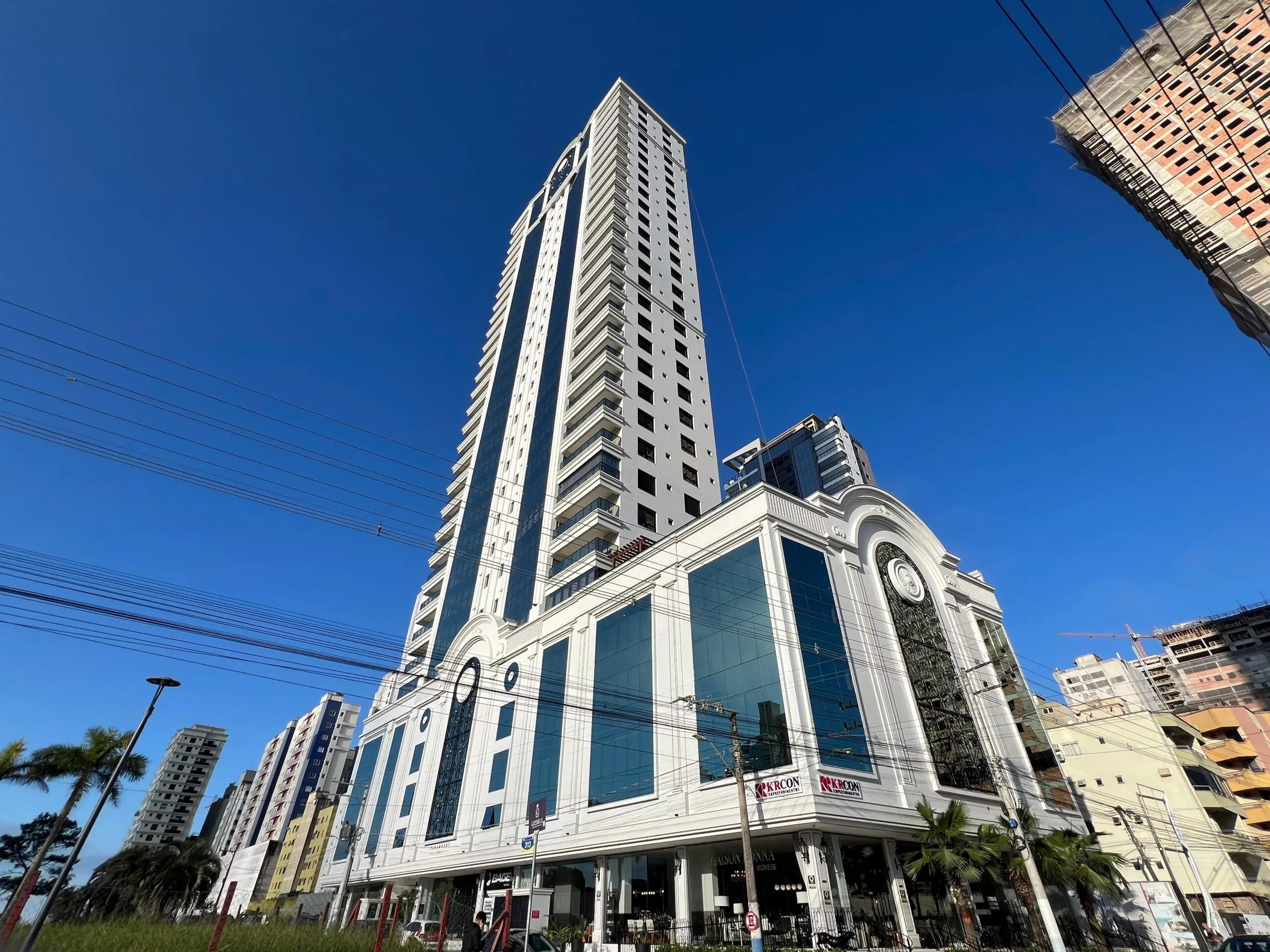 Foto do imóvel Apartamento com vista para o mar à venda com 183.15m2 por R$ 3.800.000,00
