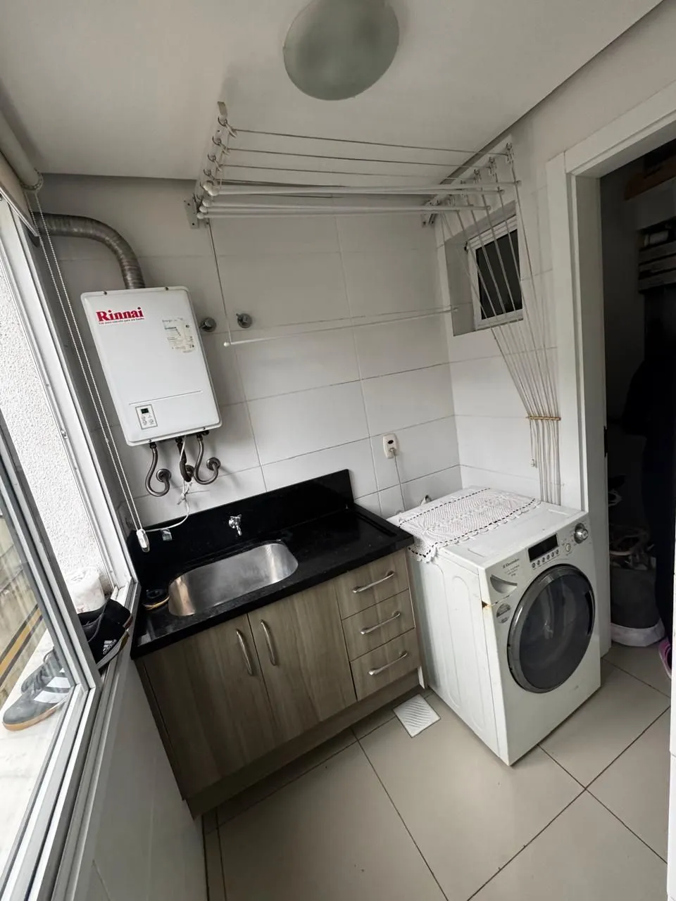Imagem Apartamento semimobiliado à venda no bairro Santana, Porto Alegre