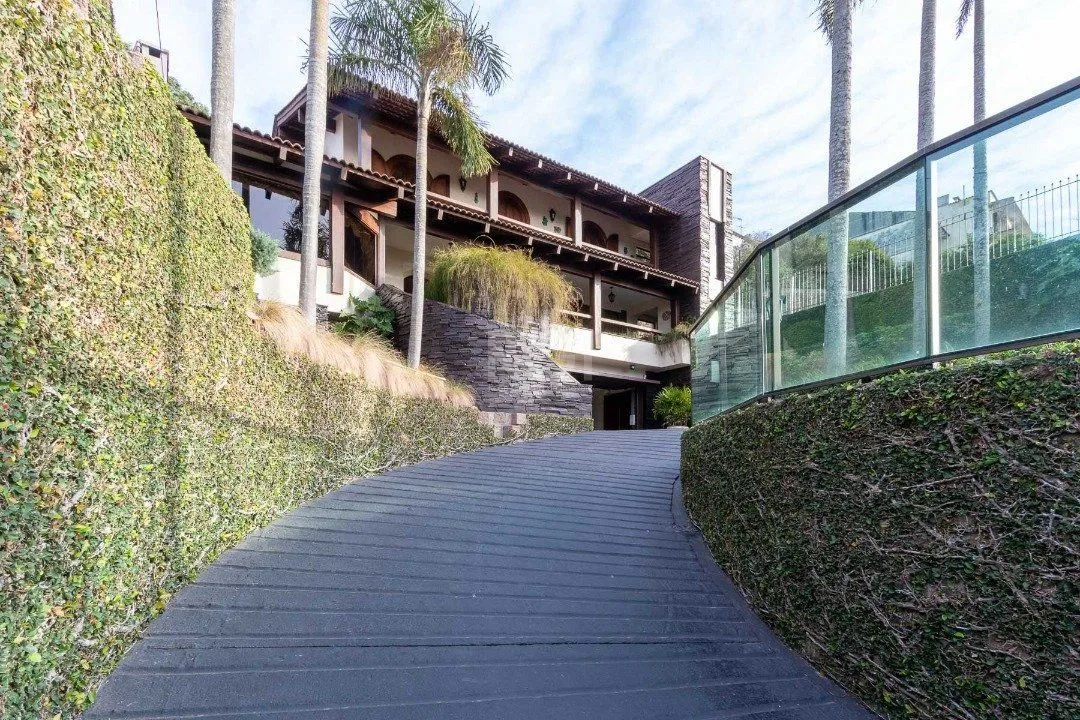 Imagem Casa para Venda - 430m², 4 dormitórios, sendo 2 suites, 4 vagas - Vila Assunção