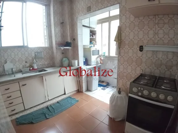 Imagem Apartamento à venda com 176m², 3 quartos, 1 suíte, 2 vagas no Gonzaga em Santos por R$799.000,00