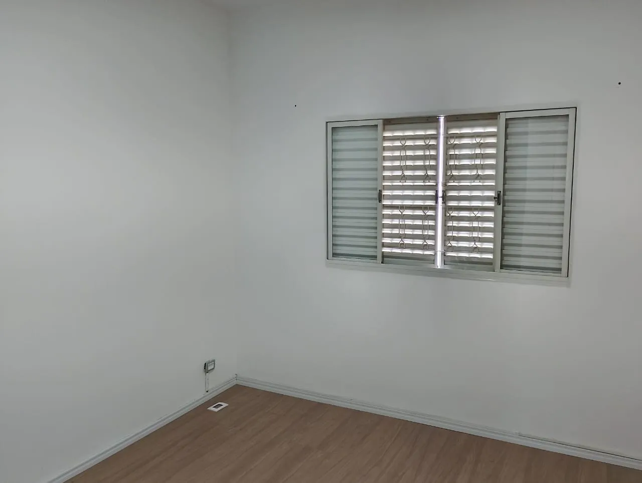 Imagem Casa para Locação em São Paulo, Planalto Paulista, 3 dormitórios, 1 suíte, 4 banheiros, 2 vagas