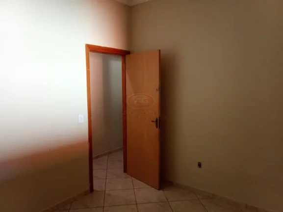 Imagem VENDO CASAS PARA PONTO COMERCIAL EM LOCALIZAÇÃO ESTRATÉGICA