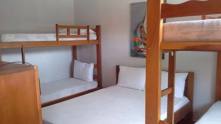 Imagem Casa espaçosa com piscina - Aluguel Temporário - Praia das Toninhas - Ate 18 pessoas