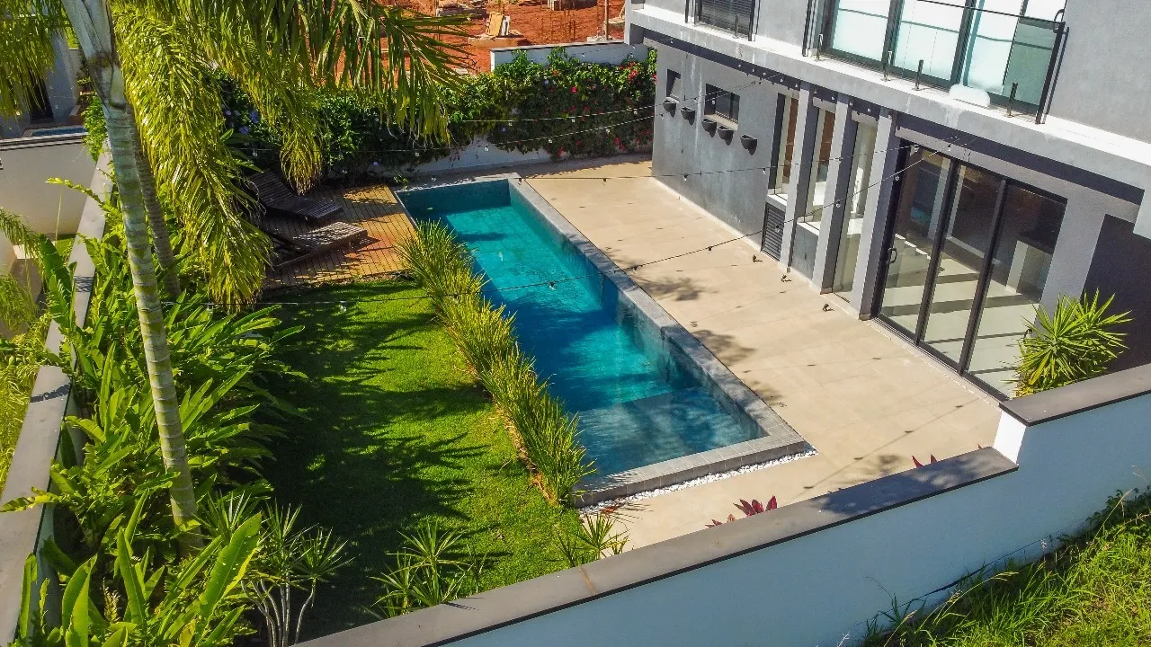 Imagem Imperdível oportunidade: Casa em condomínio de luxo em Alphaville Nova Esplanada, Votorantim-SP, com 3 quartos, 3 suítes e 3 salas!