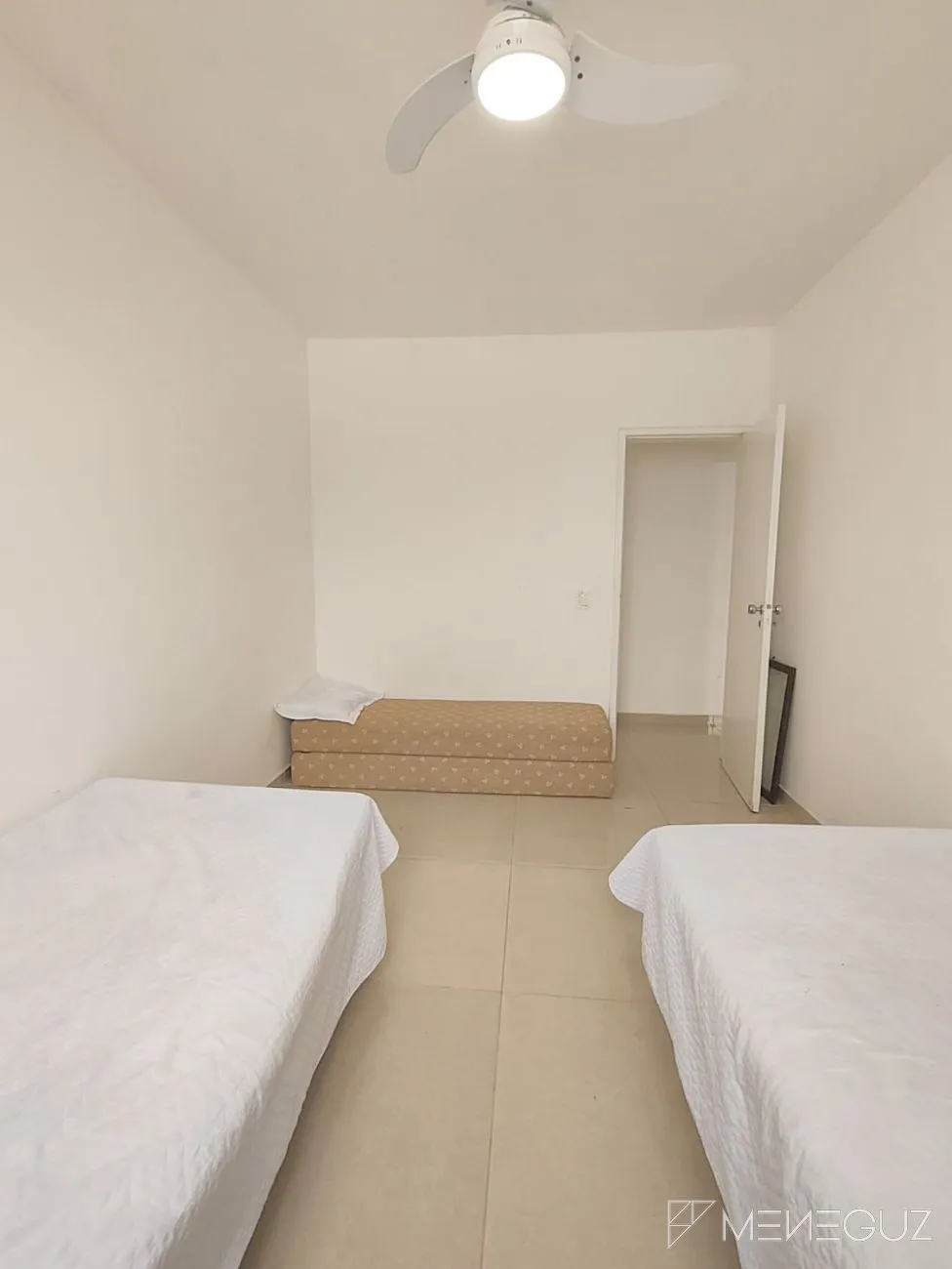 Imagem Apartamento 2 quartos a venda de frente total para o mar na Praia do Morro em OPORTUNIDADE!!